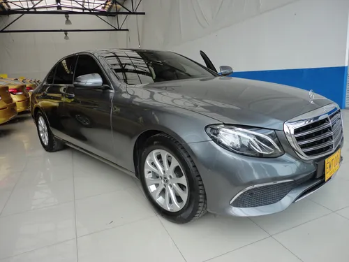 Mercedes-Benz E200 AVANTGARDE