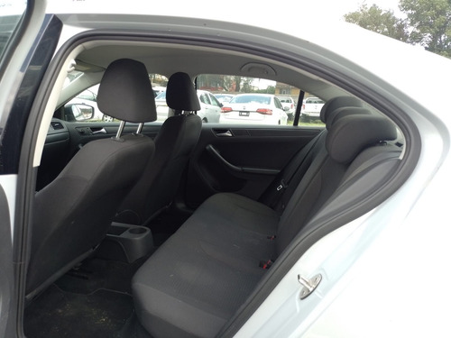 Imagen 9 de 11 de Volkswagen Jetta 2018 2.0 Tiptronic At