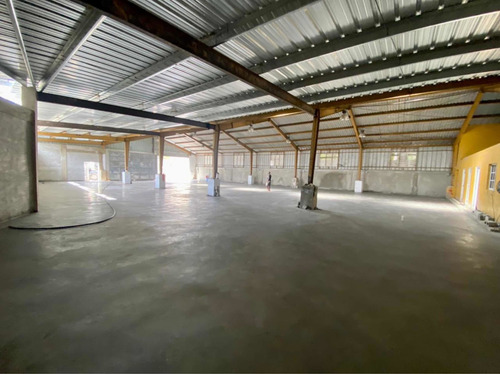 Imagen 6 de 8 de Alquilo Nave Industrial En Villa Marina