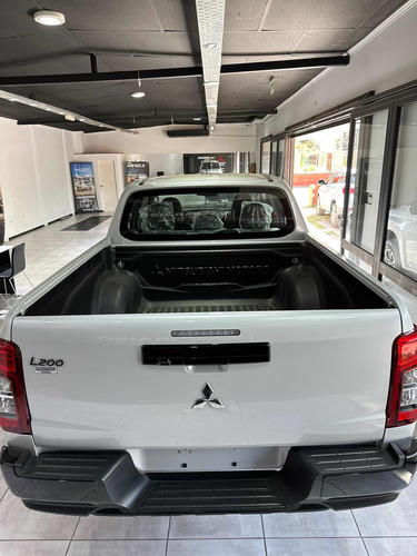 Mitsubishi L200 2.4 Di-d High Power 181cv Cuero