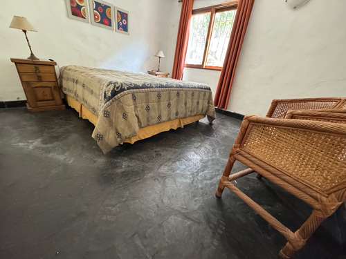 Casa En Venta En Carilo