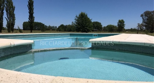 Imagen 21 de 22 de Venta - Permuta- Estancia Las Lilas - Lujan - Casa Sobre Parcela De 10.000 Mts²