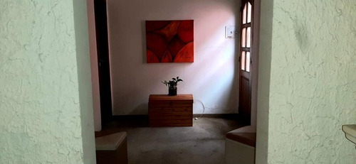 Casa En Venta - 3 Dormitorios 2 Baños - Cochera - 250mts2 - Tres De Febrero