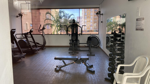 Ótimo Apartamento Em Atibaia! 2 Quartos (1 Suíte) Já Com Ar Condicionado Na Sala E Suite. Benheiros Prontos E Cozinha Planejada!