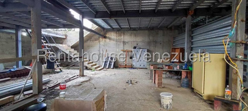 Tg Casa Con Uso Comercial En Venta En La Trinidad, Excelente Ubicación. Oprtunidad !! 25-11195 Ys