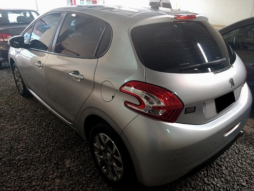 Imagen 6 de 9 de Peugeot 208 Allure 1.6 2016, Impecable!!!