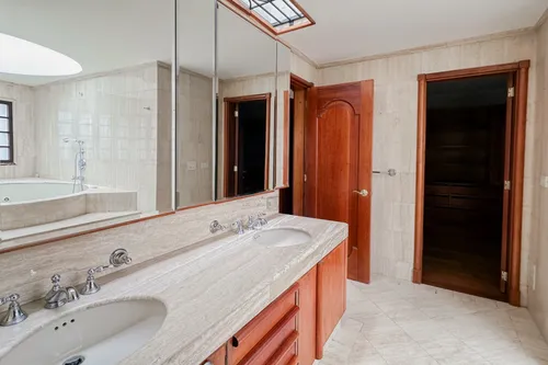 Apartamento En Arriendo/venta En La Cabrera. Cod V7117