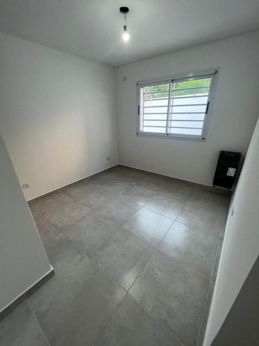 Imagen 13 de 24 de Casa - Ituzaingó Norte 4 Amb En Venta Casa Americana A Nuevo Sobre Lote Propio