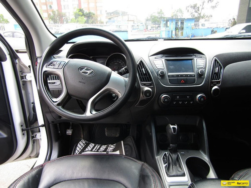 Imagen 10 de 14 de Hyundai Tucson Ix-35 2.0 Style