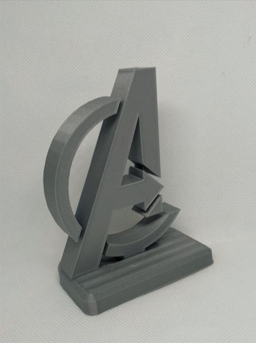 Símbolo Vingadores Com Suporte De Mesa - 11 Cm