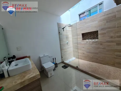 Venta De Casa En El Fracc. Burgos Corinto, Temixco, Morelosclave 4212