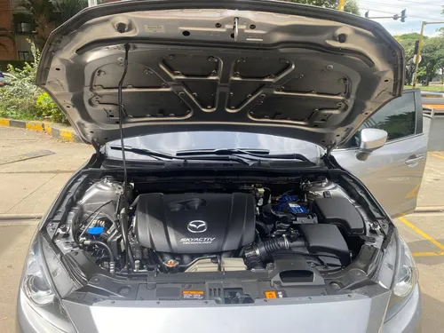 Mazda 3 2.0 Touring At