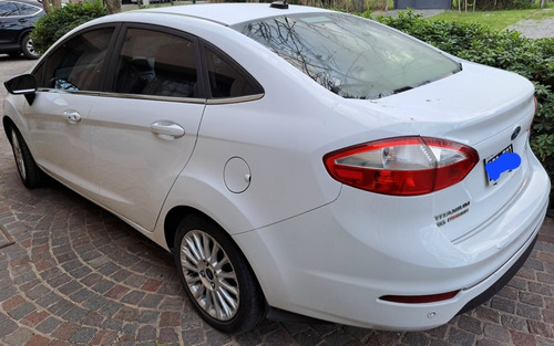 Imagen 3 de 15 de Ford Fiesta 1.6 4p Titanium