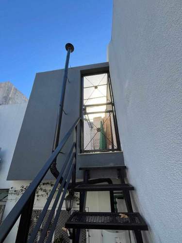 Arquitectonico Ph Con Jardin Y Cochera Pb Fondo