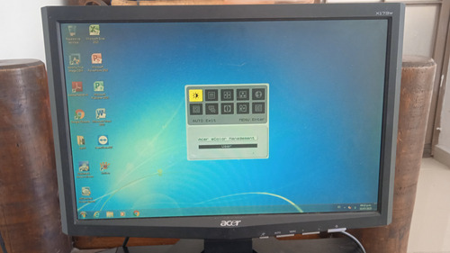 Monitor Lcd Acer X173wb, Color: Negro Usado Buena Condicion Negro (Usado)