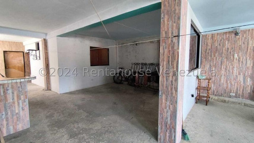 Casa En El Remanso, Dos Niveles Excelente Ubicación 24-28548
