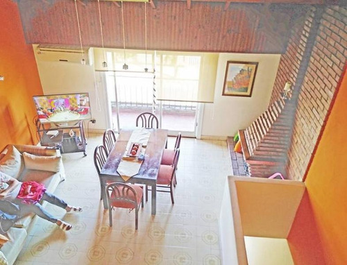 Imagen 4 de 11 de Departamento 3amb En 1º Piso Con Amplio Patio Y Balcon . Entrada Independiente.