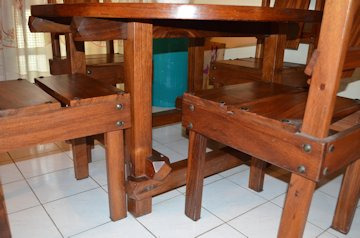 Juego De Comedor De Madera 4 Sillas (Usado)