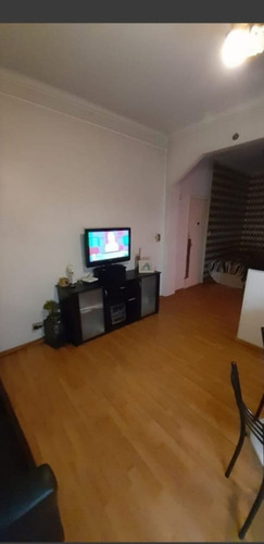 Departamento Venta Diaz Velez 1900. 2 Amb Al Frente 1º Piso Por Escalera.