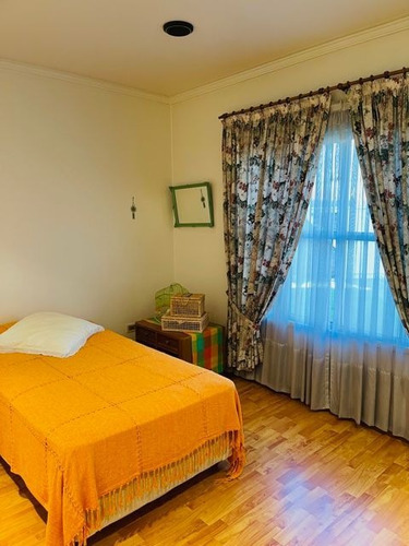 Imagen 11 de 27 de Casa En Venta De 5 Dormitorios C/ Cochera En Hurlingham