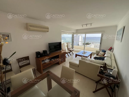 Apartamento En Mansa, Excelente Calidad,  Vista Al Mar