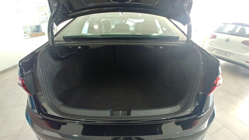 Volkswagen Nuevo Vento 250 Tsi Highline At Dm