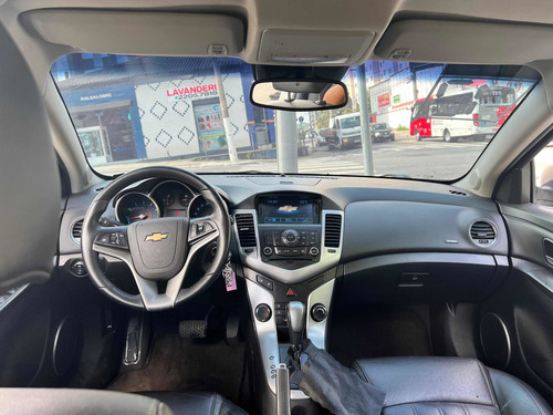Imagem 9 de 11 de Chevrolet Cruze 2012 1.8 Lt Ecotec 6 Aut. 4p