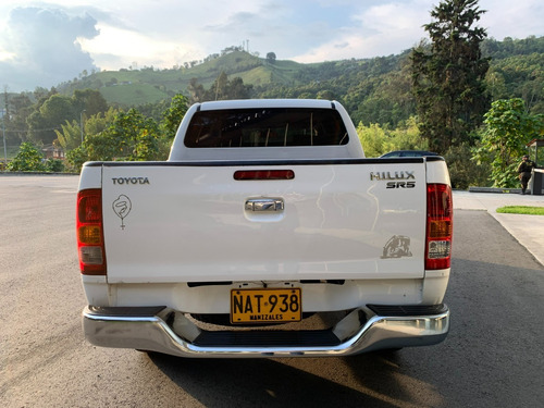 Toyota Hilux 2.7 Gasolina 4x4