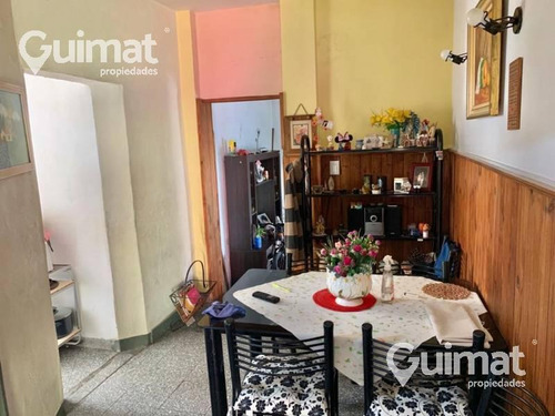 Imagen 3 de 8 de Villa Del Parque Ph 3 Amb. Con Patio Y Balcon Primer Piso Por Escalera