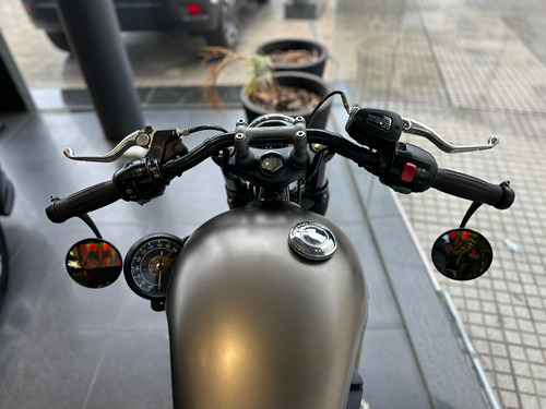 Triumph Bobber Boneville 1200, 2018. 4.000kms