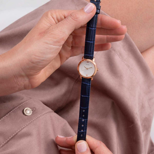 Imagen 6 de 10 de Reloj Guess Mini Nova Para Dama