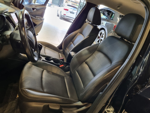 Chevrolet Cruze II 1.4 Sedan Lt