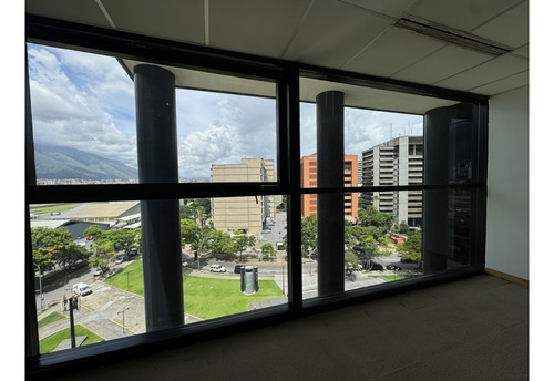Chuao/cubo Negro/ofc 479m2/en Alquiler