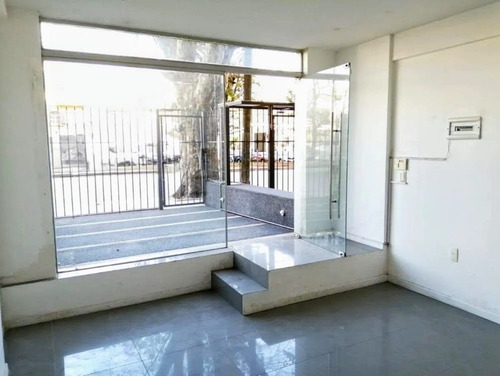 Venta Local Comercial Sobre Av. Italia Frente Al Parque Batlle