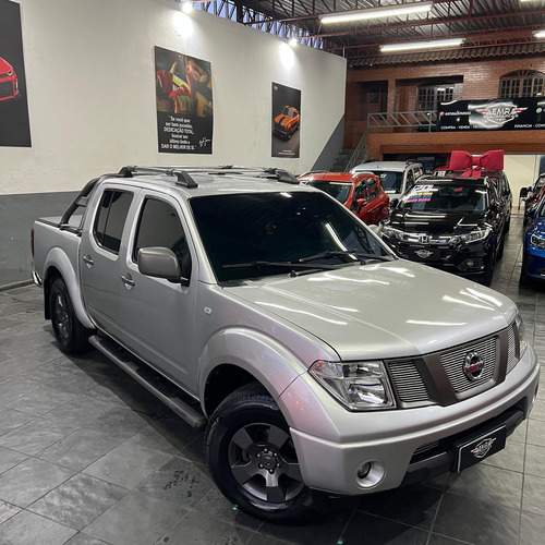 Nissan Frontier 2.5 Le Cab. Dupla 4x4 4p