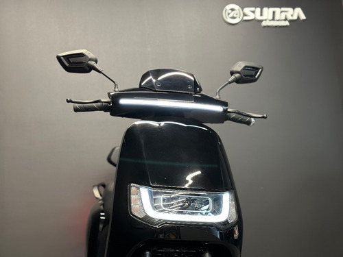 Imagen 4 de 19 de Scooter Sunra R-bot Doble Litio 2023