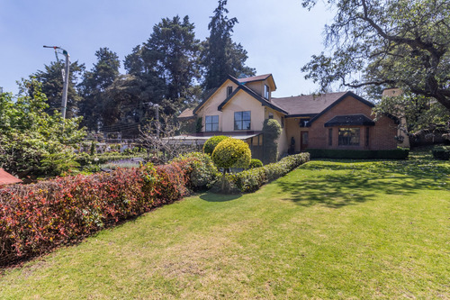 Casa Con Jardin Y Alberca A Pocos Minutos De Santa Fe