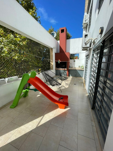 Imagen 12 de 24 de Departamento Tipo Dúplex De Tres Dormitorios - Doble Cochera