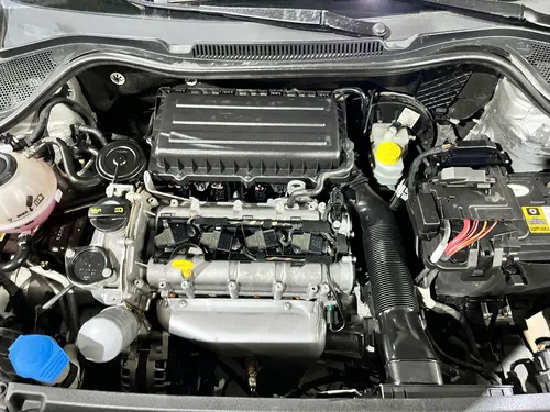 Volkswagen Polo 1.6 L4 Tiptronic At