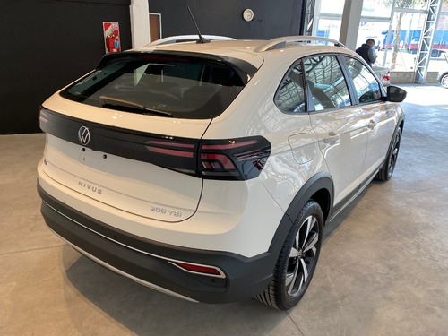 Imagen 6 de 14 de Volkswagen Nivus Highline 200tsi Vehiculosdeloeste