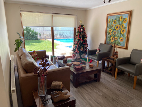 Hermosa Y Amplia Casa En Alto Macul: Lista Para Habitar
