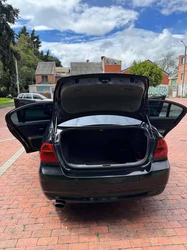 BMW Serie 3 2.0 318i E90 Lci