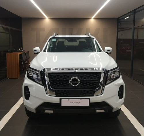 Imagen 2 de 25 de Nissan Frontier 2023 2.3t Platinum 4x2 At L22