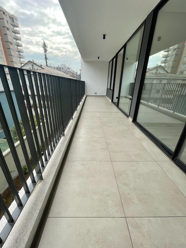 Arriendo Depto 2d 2b, Con Terraza Y Gran Conectividad