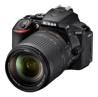 Nikon Kit D5600 + Lente 18-140mm Vr Dslr Color Negro