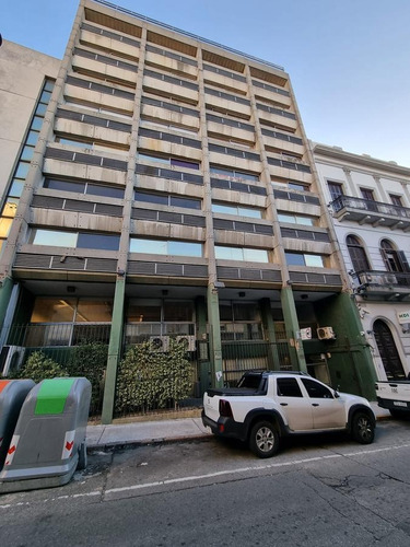 Imagen 1 de 11 de Oficina- Misiones Y Cerrito, 220 M2 , Planta Llana !!