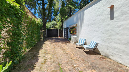 Casa Estilo Colonial Español De 5 Ambientes En Una Planta En Don Torcuato