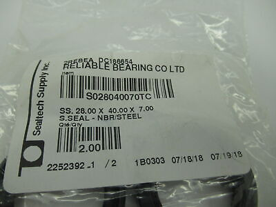 Sealtech Supply S028040070tc Oil Seal 28x40x7 *lot Of 2* Aaj