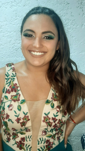 Imagen 11 de 12 de Servicio De Maquillaje Y Peinado