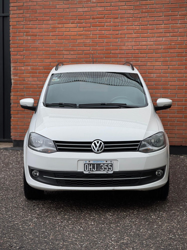 Volkswagen Suran 1.6 Highline 101cv